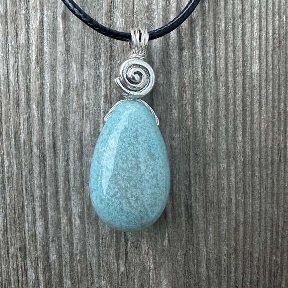 Trolleite Necklace for Ascension, Manifestation and Mediation. - Picture 5 of 5